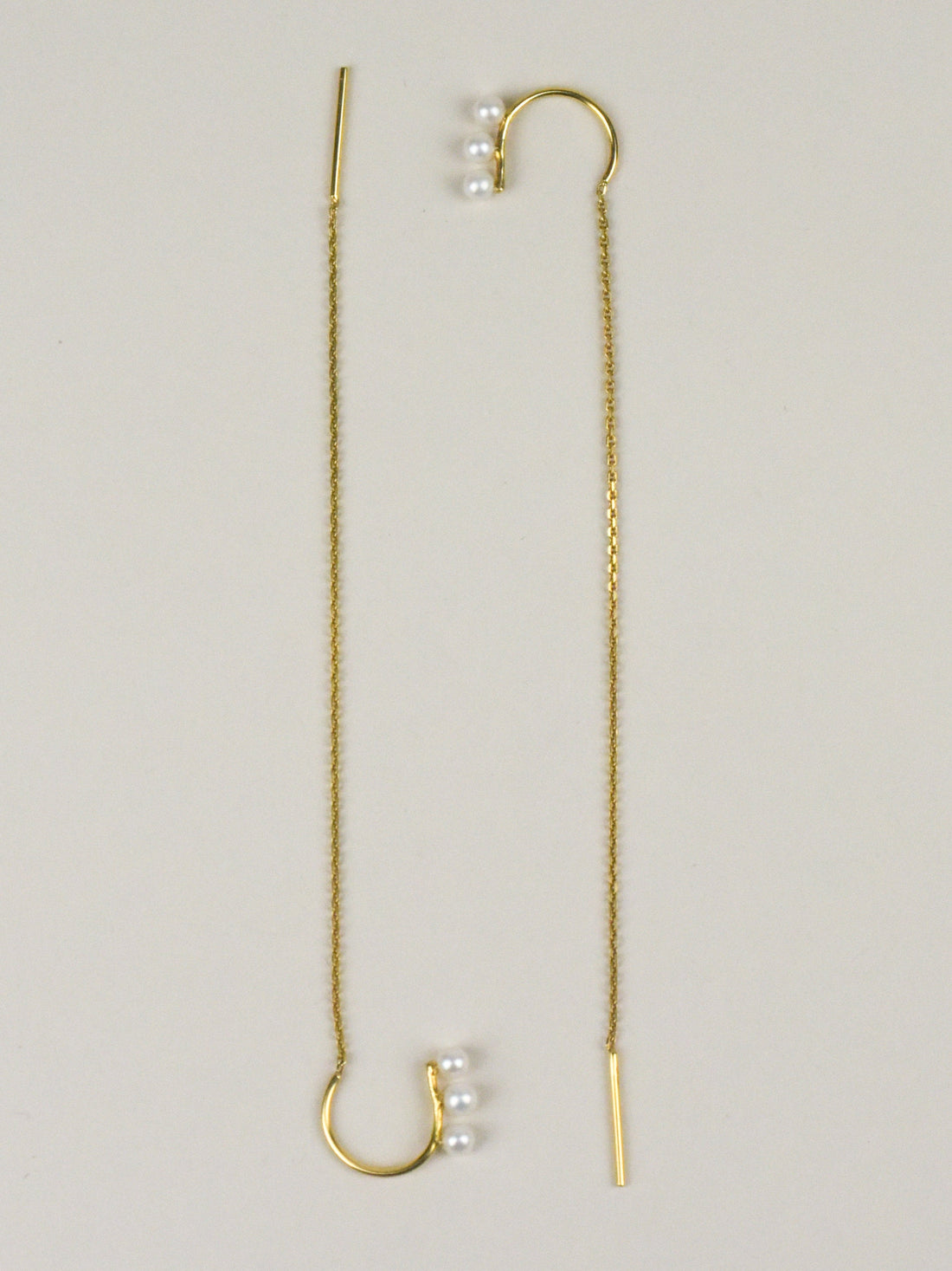 Chain pearl earrings