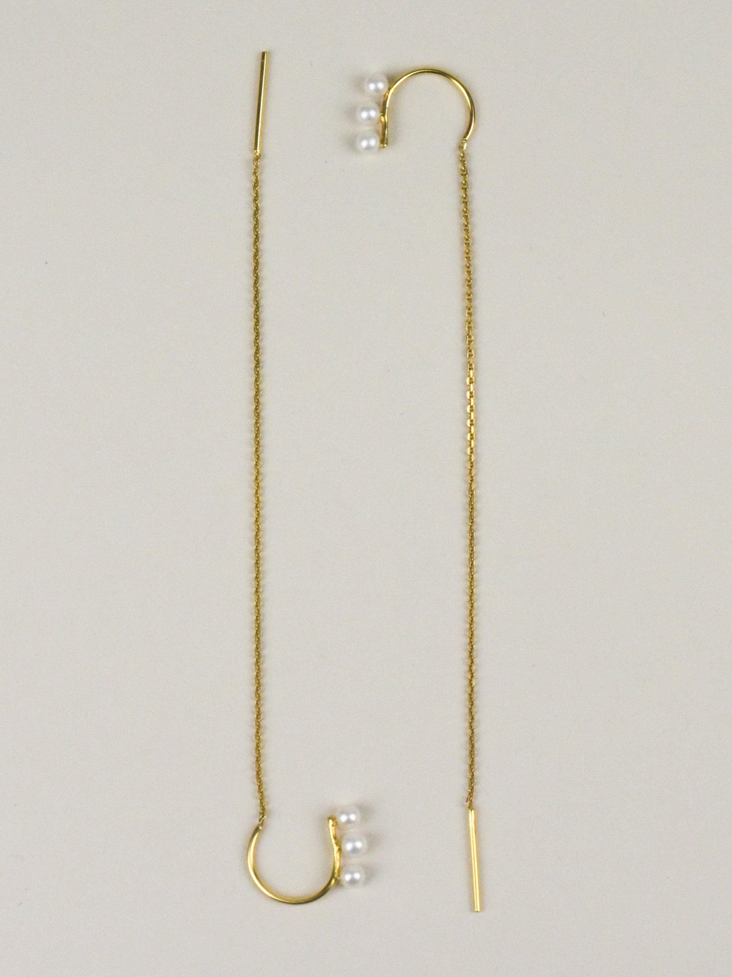 Chain pearl earrings