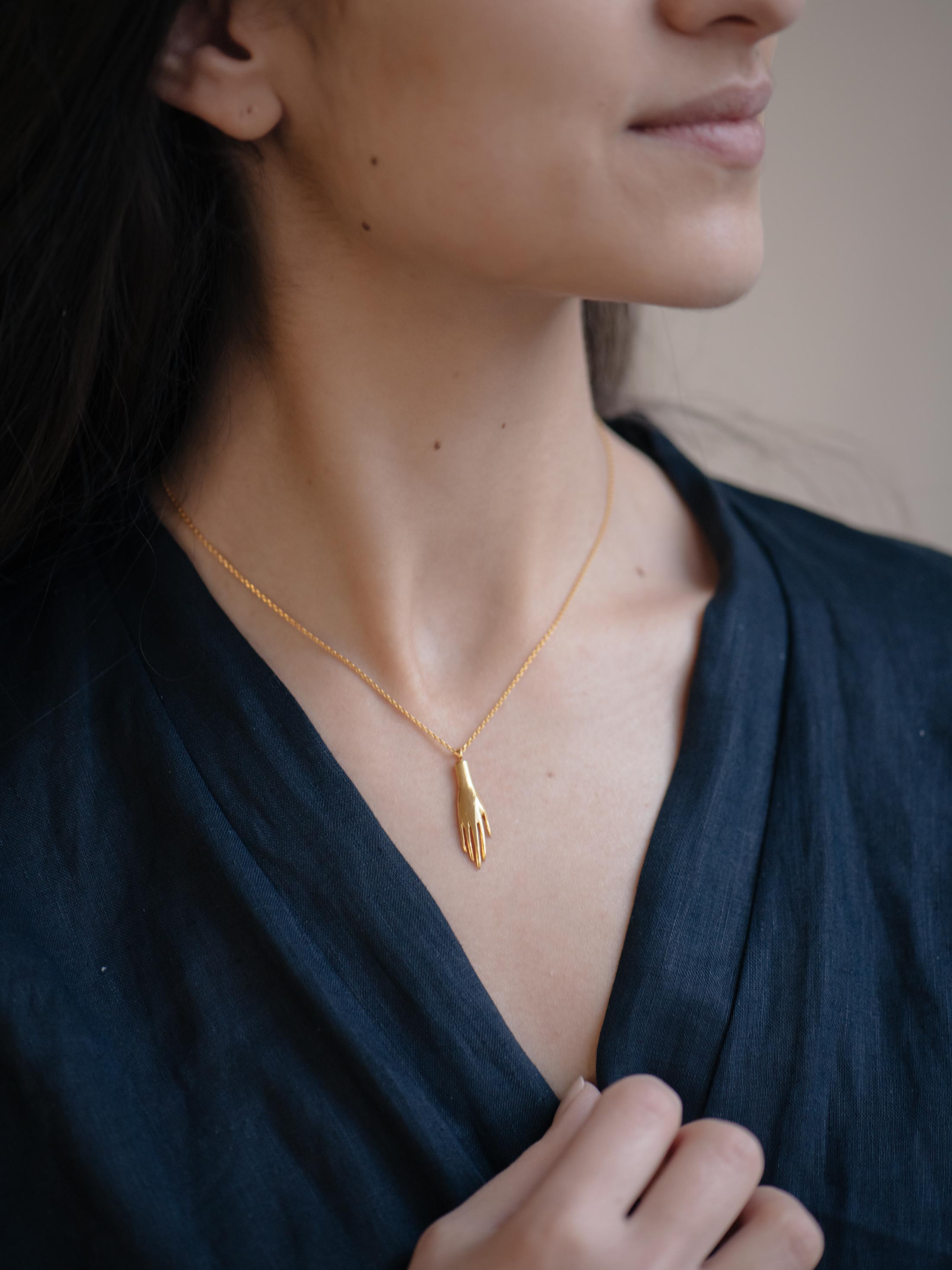 Hand necklace