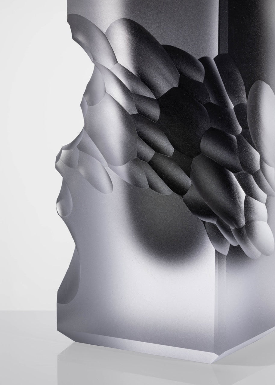 Edge váza 27 cm černá