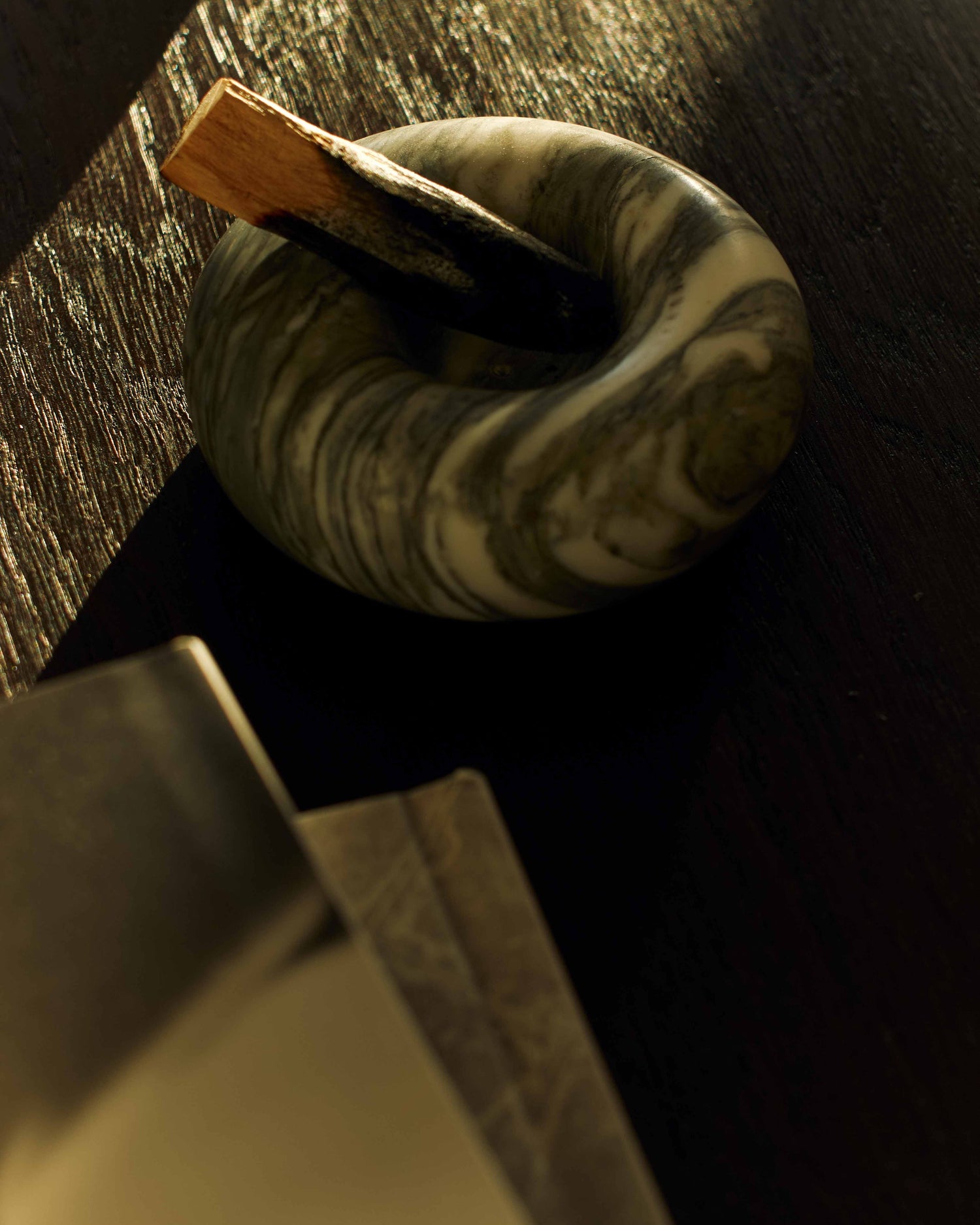 Arabescato marble incense holder