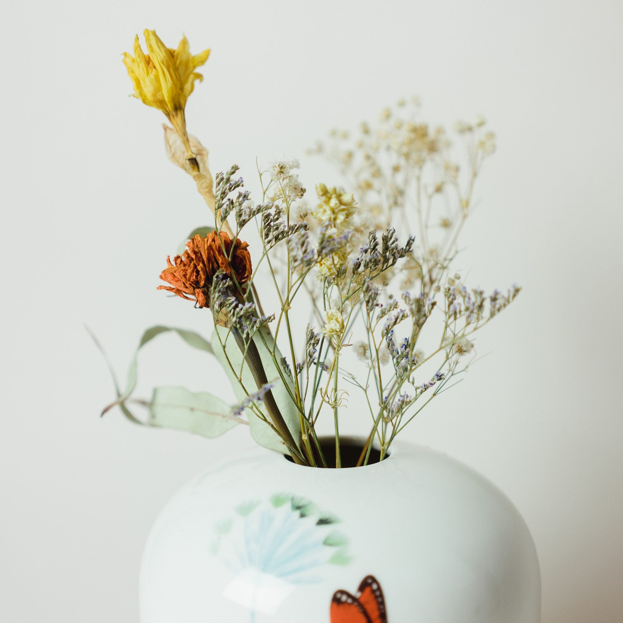 Field flowers vase