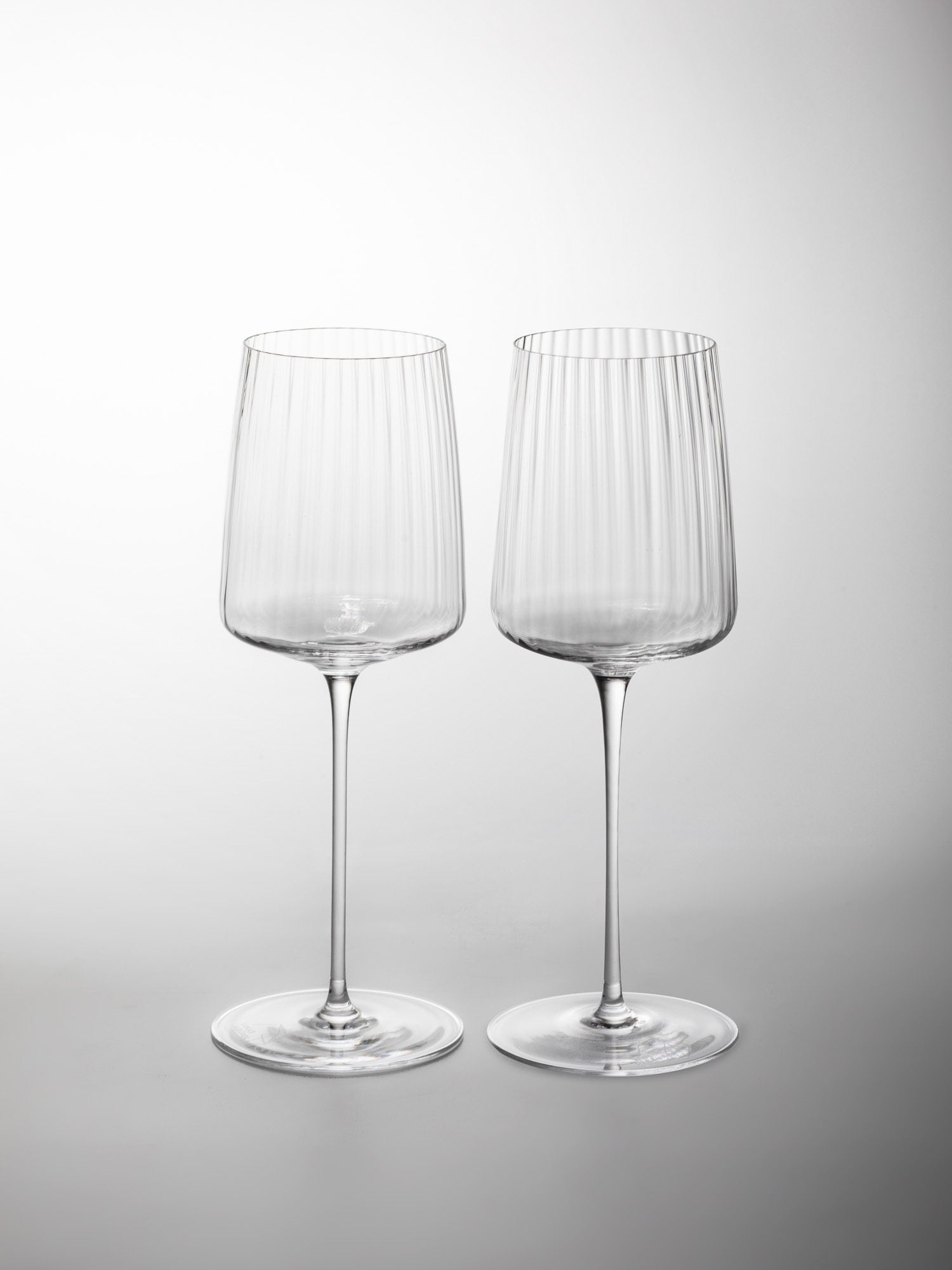 Dolce Vita white wine glasses